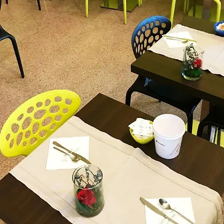 Hotell Giardino Arona