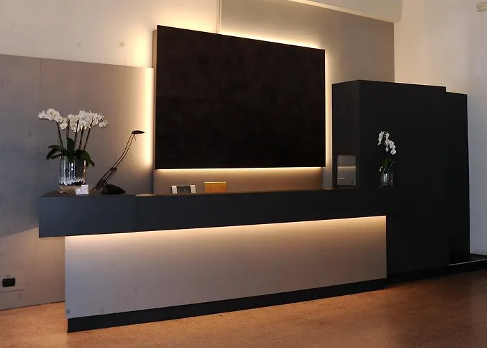 Giardino Hotel Arona